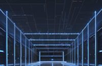 Ein futuristisches, weitläufiges Rechenzentrum bei Dämmerung mit leuchtenden blauen LED-Elementen und Dampf aus den Lüftungen vor einer industriellen Kulisse unter einem violetten Abendhimmel.